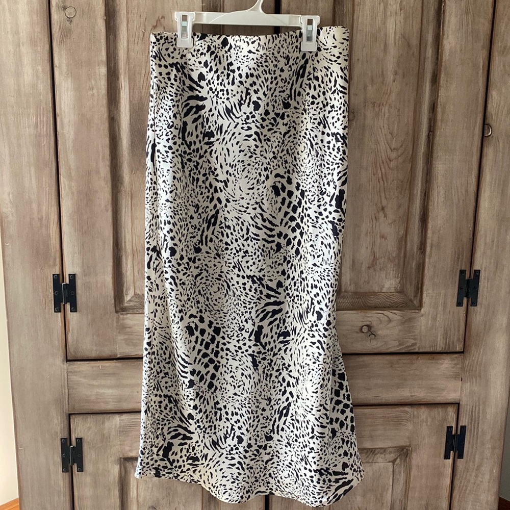 Forever 21 skirt